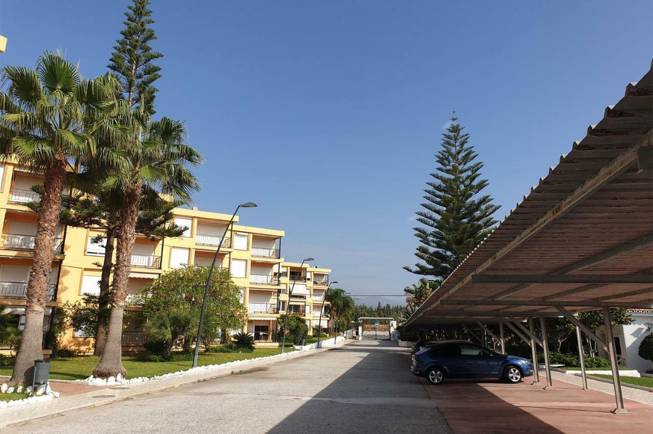 Playa Bella 3-1E Apartment Естепона Екстериор снимка